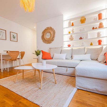 Appartamento Stunning Flat In Parigi Esterno foto