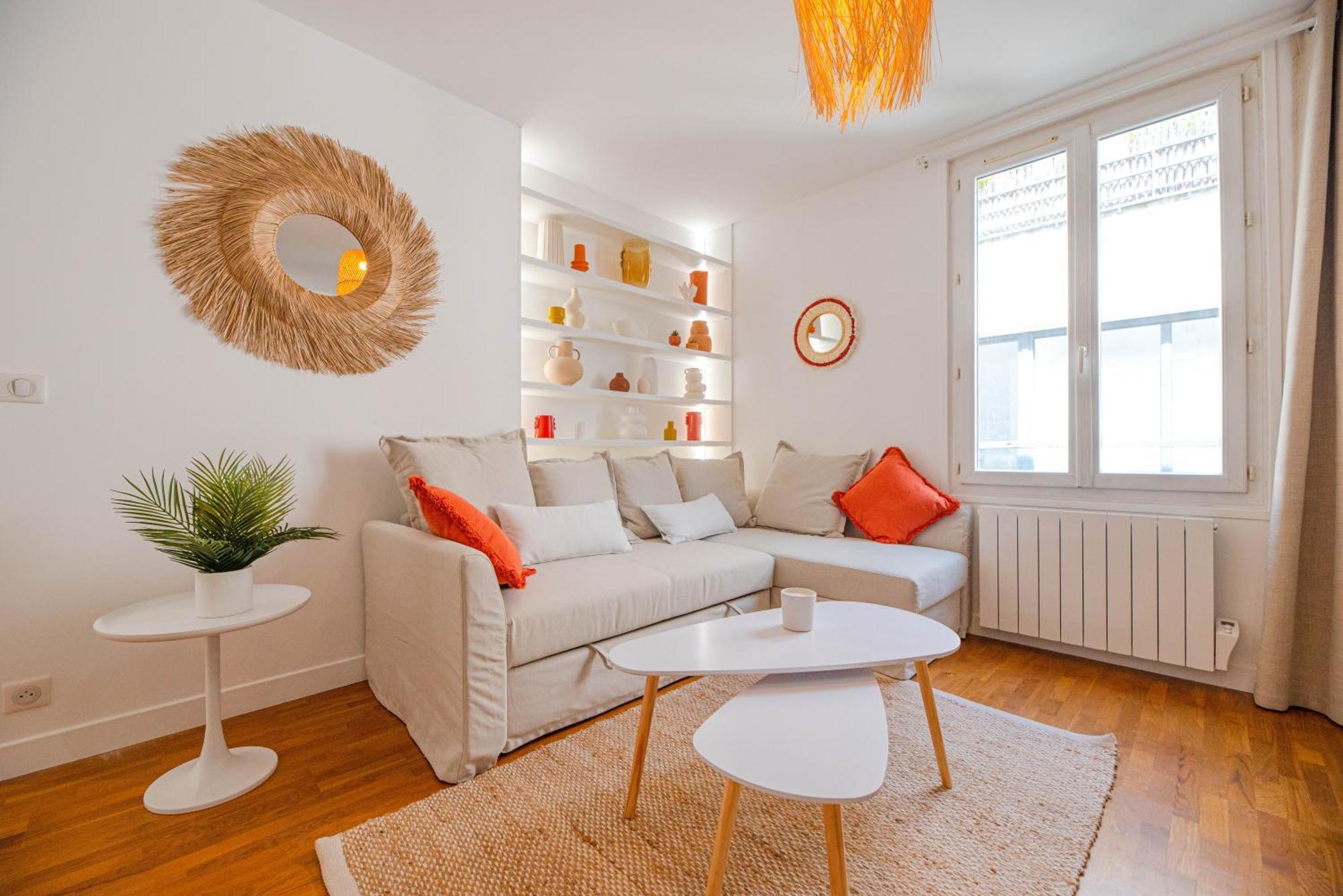 Appartamento Stunning Flat In Parigi Esterno foto