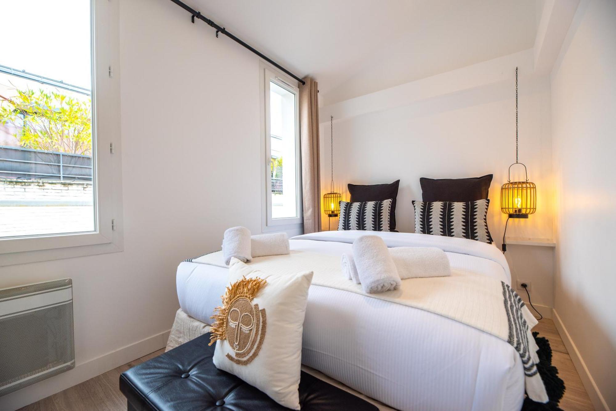 Appartamento Stunning Flat In Parigi Esterno foto
