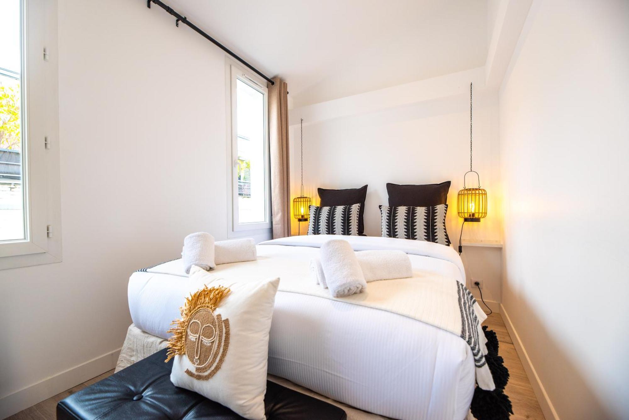 Appartamento Stunning Flat In Parigi Esterno foto